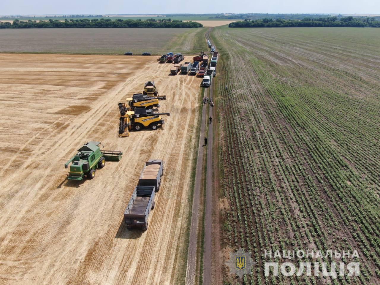 Агрорейдеры собрали чужой урожай на Харьковщине